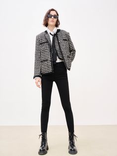 MO&Co. Women's Collarless Checked Tweed Jacket Features : - Wool blend, tweed- Front and chest patch pockets- Collarless design Code: MBB4COT031The back length of size S is 61.5cmMATERIALS & CARE Material: 57.4% Wool 15.9% Acrylic 13.6% Cotton 5.7% Polyester 4.7% Mohair 2.7% Other fibersNot water wash, do not bleachHang to dry, do not tumble dryLow temperature iron, professional dry cleaningDo not expose to the sunNote: Wrap metal parts before dry cleaningPlease select your own size in the size Tweed Jacket, Patch Pocket, Wool Blend, The Sun, Plaid, Wool, Closet