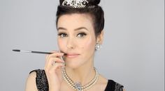 Audrey Hepburn - Breakfast at Tiffany's Inspired Makeup Tutorial Audrey Hepburn Makeup Tutorial, Breakfast At Tiffany's Costume, Audrey Hepburn Makeup, Audrey Hepburn Breakfast At Tiffanys, Audrey Hepburn Inspired, Breakfast At Tiffany's, Sienna Miller, Breakfast At Tiffanys