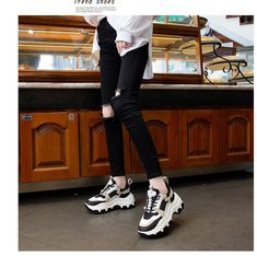 Women Sneakers Fashion Chunky Shoes Thick Sole Female Mesh Lace Up Platform Vulcanize Shoes Casual Footwear White Walking Shoes Perfect Heels, White Shoes Sneakers, Chunky Shoes, White Platform, Best Running Shoes, Girly Shoes, Sneakers Women, Mesh Shoes, Chunky Sneakers