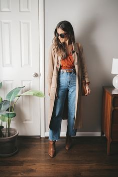 Brown Ankle Boots Outfit Work, Thursday Outfit Work, Outfits With Brown Ankle Boots, Brown Boots Outfit Ankle, Leather Ankle Boots Outfit, Ankle Boots Outfit Work, Thursday Outfit, Brown Casual Boots