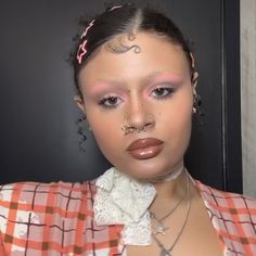 Bleached Brows, Concert Makeup, Y2k Makeup, Carnival Makeup, Flawless Face, Makeup Looks Tutorial, Face Hair, Pretty Makeup, Artistry Makeup