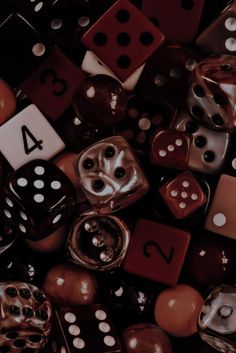 many dices and numbers are scattered together