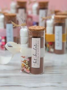 How To Make The Most Adorable Hot Chocolate Favors - Something Turquoise Hot Chocolate Wedding, Hot Chocolate Wedding Favors, Hot Chocolate Favors, Diy Hot Chocolate, Chocolate Labels, Fancy Sprinkles, Hot Chocolate Gift, Hot Chocolate Gifts, Chocolate Wedding Favors