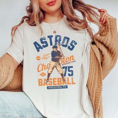 Astros Vintage Baseball Team Tee - Limeberry Designs Vintage Baseball Shirt, Baseball Tshirt Designs, Baseball Tshirt, Nostalgic Vibes, Baseball Teams, Baseball Design, Golden Days, Home Run, Vintage Baseball