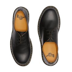 Brand: Dr. Martens Gender: Women Type: Slip on Shoes Season: Spring/Summer PRODUCT DETAIL • Color: black • Fastening: laces COMPOSITION AND MATERIAL • Composition: -100% leather Black Leather Lace-up Shoes With Contrast Sole, Black Lace-up Flat Heel Shoes For Derby, Black Lace-up Dress Shoes For Derby, Black Oxfords For Derby, Classic Summer Oxfords, Black Lace-up Oxfords With Leather Sole, Black Flat Heel Dress Shoes With Leather Footbed, Black Oxfords With Stitched Sole, Black Oxfords With Stitched Sole For Spring