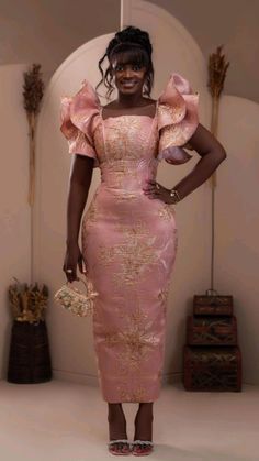 African Bridal Dress, Nigerian Dress, Mode Turban, Lace Gown Styles, African Wear Dresses, African Inspired Clothing, Lace Dress Styles