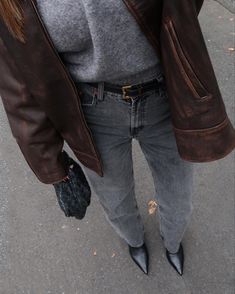 Europe Winter Fashion, Autumn Fits, Italian Outfits, Fall Fits, Winter Fits, Brown Leather Jacket, Trend Fashion, Winter Looks