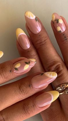 For those of us drawn to the art of understatement, minimalist nails serve as a chic testament to the beauty of simplicity. With clean lines and a delicate aesthetic, we can nod to the season’s exuberance without overwhelming our look. For more information, visit our website. Lemon Nails, Yellow Nail, Colorful Nails, Yellow Nails, Manicure Y Pedicure, Funky Nails, Floral Nails