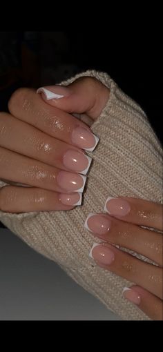 White Short Nails French Tip, Short Classy French Nails, French Tips Coffin Short, Sqaire French Tip Nails, Short Length French Tip Nails, Short White Acrylic Nails French Tip, Short Square Acrylic Nails White French Tips, Short White French Tip Nails Square, Shorty French Tips