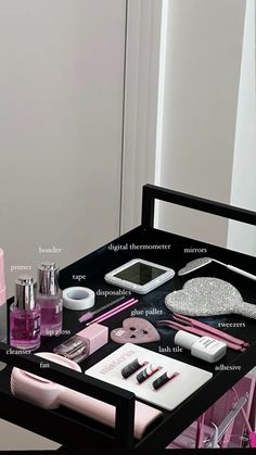 Eyelash Tech Room Ideas, Lash Corner Set Up, Lashes Giveaway Ideas, Lash Vendors Wholesale, Beauty Room Ideas Salon At Home Lashes, Lash Tech Tools, Lash Extension Set Up, Lash Tech Scrubs, Lash Extensions Set Up