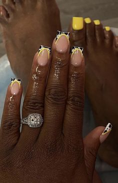 Acrylic Nail Ideas For Beach Vacation, Yellow Short Nails Design, African Nails Design Black Women, Short Nurse Nails, Short Nail Overlay Ideas, Nail Collage, Uni Nails, Basketball Nails, Drippy Nails