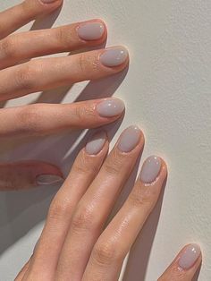 Grey Gel Nails, Taupe Nails, Summer Nail Colors, April Nails, Light Nails, Subtle Nails, Beige Nails