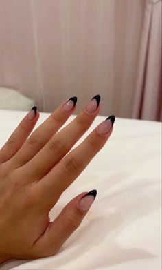 Almond Acrylic Nails Black Tips, Black French Tip Almonds, Almond Nails With Black French Tip, Oval Nails French Tip Black, Oval Nails With Black Tips, Black French Nails Almond Short, Black French Tip Almond Acrylic Nails, French Tips Acrylic Black, French Tip Black Almond Nails