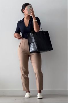 Corporate Baddie Outfits, Work Attire Women, Corporate Baddie, Casual Work Outfits Women, Casual Office Wear, Mode Zara, Office Casual Outfit