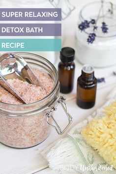 Detox Bath Recipe, Detox Baths, Bath Salts Recipe, Bath Detox, Diy Essential Oil Recipes, Homemade Detox, Aromatherapy Recipes, Full Body Detox, Bath Recipes