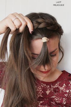 Easy DIY Crown Braid Tutorial Braid Crowns, Crown Braid Tutorial, Braid Crown Tutorial, Couronne Diy, Braid Crown, Braided Crown Hairstyles, Crown Diy, Braided Crown, Diy Crown