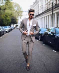 Trendy Mens Suits, Mens Formal Outfits, Formal Suits Men, Suits Outfits, Formal Dresses For Men, A Man In A Suit, Man In A Suit, Office Casual Outfit