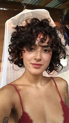 Women’s Short Curly Haircut, Short Curly Hair Heart Shaped Face, Curly Hair Cuts Short Layers, Round Face Short Curly Hair, Neck Length Curly Hair, Short Hair Cuts For Curly Hair, Curly Hair Short Styles, Curly Hair Cuts Short, Short Curly Haircuts For Women