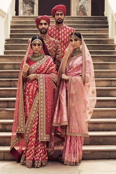 Sabyasachi Red Banarasi Saree - Frugal2Fab Sabyasachi Sarees Price, Sabyasachi Saree, भारतीय इतिहास, Sabyasachi Collection, Sabyasachi Bridal, Sabyasachi Sarees, How To Dress For A Wedding, Sabyasachi Bride, Sabyasachi Lehenga