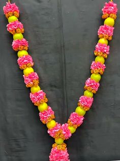 this is an image of a necklace made out of flowers