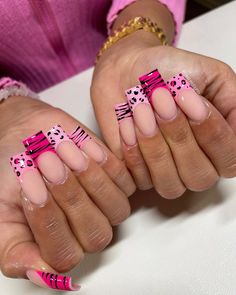 V Day French Nails, Short Nails Acrylic Y2k, Basic Nails With Charms, Back To School Nails Medium, Zebra Nails Pink, 2000s Nails Acrylic Y2k, Nails Pink Y2k, Pink Packaging Ideas, 2000s Nails Trends