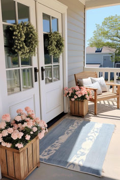 40+ Gorgeous Farmhouse Spring Porch Designs You Can't Miss Small Porch Decorating, Summer Porch Decor, Spring Porch Decor, Summer Porch, Small Front Porches, Small Porches, Porch Design