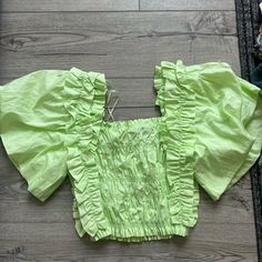 Top That Can Be Worn Off The Shoulders Or On, Size Is Xs, Brand New. Zara Neon Green Top, Green Top, Green Tops, School Outfit, Zara Tops, Neon Green, Off The Shoulder, Zara, Womens Tops