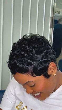 Pixie Cut Color, Short Black Haircuts, Finger Waves Short Hair, Black Women Short Hairstyles, Short Hair Waves, Cut Life, Short Hair Pixie Cuts