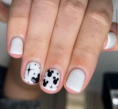 Disney Nails For Adults, Kid Disney Nails, Disney Manicure Ideas For Short Nails, Disney Nails For Short Nails, Disney Nails 2024, Disney Neutral Nails, Disney Nails Dip, Disney French Manicure, Disney World Nails Simple