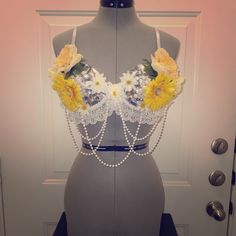 Size 34a - Custom Festival Bra Customer Did Not Pay In Full By Deadline. Never Worn! Ask About Custom Bras For Your Next Festival! Decorated Bras, Bra Crafts, Electric Daisy, Style Challenge, Find Your Style, Festival Bra, Women's Intimates, Yellow White, Daisy