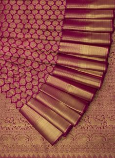 Kanjeevaram Sarees, Kanjivaram Sarees Silk, Bridal Sarees South Indian, Indian Bridal Sarees, South Silk Sarees, Wedding Saree Blouse, Traditional Silk Saree, Silk Saree Kanchipuram, Wedding Saree Blouse Designs