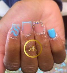 Nail Designs On Gel Nails, Short Cute Designed Nails, Cute Gel Polish Nail Ideas Short, Blue Nails For School, Nail Ideas Black Girls Short, Real Short Nails Ideas, Kids Acrylic Nails Short Ideas, Short Nails For Birthday, Cute Really Short Nails