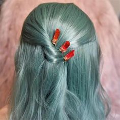 crystal hair pin Hair Rings Crystals, Witchy Wedding, Mermaid Hair Accessories, Gem Hair, Ponytail Updo, Hair Diy, Herbal Tea Blends, Crystal Hair Pins, Aura Crystals