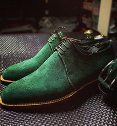 Handmade+Green+Color+Suede+Lace+Up+Brogue+Shoes,Formal+Dress+Shoes+For+Men's    Upper+Material+Genuine+Suede  Inner+Soft+Leather+  Style+Lace+Up+Brogue  Color+Green  Sole+Leather  Gender+Male+  Heel+Leather+  Manufacturing+Time+7+to+10+Business+Days+    ++++++++++++++IMPORTANT+NOTE  +Please+measu...