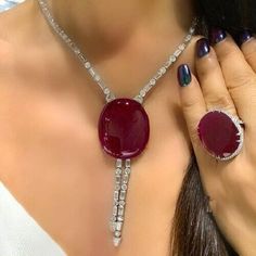 Ruby Jewelry Necklaces Gold, Affordable Diamond Rings, Gold Necklace Design, Diamond Gold Necklace, Diamond Jewelry Necklace, Ruby Jewelry, Gold Necklace Designs, Jewelry Design Necklace, Women Diamond