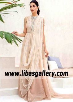 Pakistani Anarkali Dresses for Wedding Boston Massachusetts USA Best Anarkali Dresses Golden Color Combination, Wedding Lehngas, Ceremony Dress, Wedding Dress Prices, Pakistani Wedding Dress, Dress Idea, Bridal Lehengas, Pakistan Fashion, Pakistani Bridal Dresses