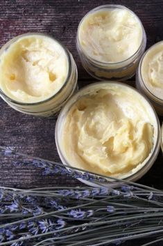 Looking for something to do with your extra beeswax and honey? This body butter is easy to whip up in a couple of hours and is a smooth emollient welcome on parched skin. https://loom.ly/Z431jD0 Homemade Honey Lotion, Honey Body Butter Recipe, Beeswax Ideas, Beeswax Crafts, Beeswax Body Butter, Body Butter Recipe Whipped, Honey Body Butter, Beeswax Recipes, Diy Body Lotion