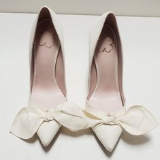 Ted Baker Hyana Moire Satin Bow Womens Ivory Pointed Heels Nwot Size 9.5,10 4.5" Heel Ted Baker Shoes, Pointed Heels, Satin Bow, Ted Baker, Shoes Women Heels, Shoes Heels, Color White, Size 10, Satin