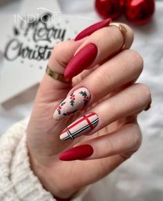 Burberry Nails, Nagellack Trends, December Nails, Plaid Nails, Christmas Gel Nails, Christmas Nails Acrylic, Winter Nail Designs, Xmas Nails, Christmas Nail Designs