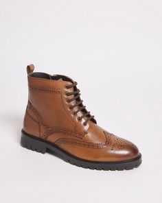 These Jacamo tan brogue lace up boots are great for this season. Pair them with some jeans and a jumper for a casual look. Tan Brogues, Suit Fit Guide, Adidas Trainers, Belted Blazer, Designer Trainers, Blazer Shirt, Wide Boots, Walking Boots, Jd Williams