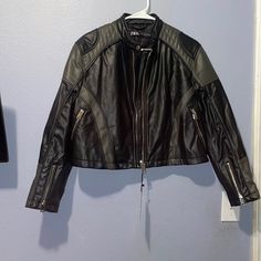 Brand New Size Medium Women Very Nice Jacket Zara Leather Biker Jacket For Work, Zara Leather Jacket For Streetwear, Zara Leather Long Sleeve Jacket, Zara Leather Jacket With Long Sleeves, Zara Long Sleeve Leather Jacket, Zara Leather Biker Jacket With Zipper Closure, Zara Black Biker Jacket With Zipper, Zara Black Leather Biker Jacket, Zara Casual Leather Jacket