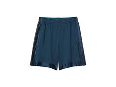 Nike Kids Dry Shorts Elite Stripe (Big Kids) - Boy's Clothing : Deep Ocean/Black : Get him what he needs to run the courts with the Nike Kids Dry Shorts Elite Stripe shorts! Showcasing a regular fit, lightweight moisture-wicking construction, and an elasticized drawstring waistband, these shorts are perfect for any activity. Dri-FIT technology wicks perspiration towards the fabric surface where it can evaporate. Practice shorts feature on-seam hand pockets, striped side panels and notched hemlin Stripe Shorts, Polo Ralph Lauren Kids, Deep Ocean, Nike Kids, Side Panels, Free Kids, Drawstring Waistband, Striped Shorts, Wicks