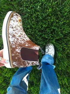 The Branded Roan Cowhide Rancher Boots - Etsy Ariat Clothing, Diy Clothes And Shoes, Western Style Outfits, Rodeo Fashion, Western Outfits Women, Vintage Fits, Hair Clothes