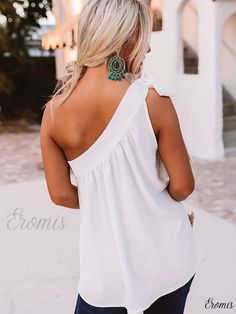 Eromis - Elegant Solid One-Shoulder Ruched Top with Knotted Sleeveless Design - Womens Fashion Wear Ruched Top, Fashion Wear, Chest Pad, Style Elegant, Off The Shoulder, One Shoulder, Weaving, How To Wear, Design