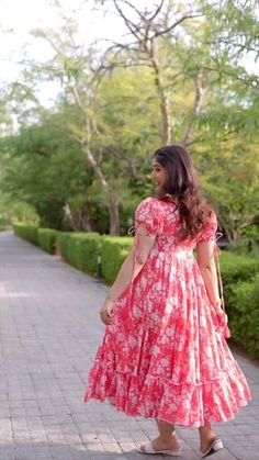 Cotton Frocks For Women, Ladies Frock Design, Long Frocks For Women, Frock Designs For Women, Umbrella Dress, Long Frock Designs