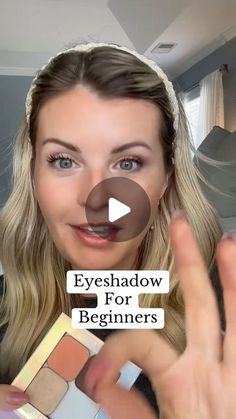 Chelsea Bare on Instagram: "Comment “Havana” for the link to everything I used!  Colors used:  ✨Spell  ✨Havana  ✨Drift  ✨The Eyeshadow Brush  #eyeshadowforbeginners #howtoeyeshadow #easyeyeshadow #eyeshadowhack #makeuptips #makeupforbeginners #easymakeup #over30 #matureskin" How To Apply Eyeshadow For Beginners, Easy Eyeshadow For Beginners, Sweet Appetizers, Beginner Eyeshadow, Sweet Appetizer, Simple Eyeshadow, Cinnamon Recipes, Makeup Mistakes, House Yard