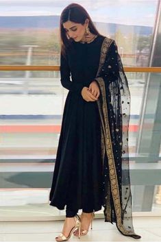 This Super Stylish Georgette Fabric Is Exclusively Crafted With Embroidery. The Black Colour Suit Comes With Matching Bottom And Dupatta. This Style Can Be Worn On Any Occasion And Can Crace Any Body ... Georgette Anarkali Suits, Indian Designer Suits, Seoul Fashion, Indian Gowns Dresses, Patiala Salwar, Kurti Designs Party Wear, Dress Indian Style