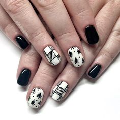 Black Christmas Nails Acrylic Short, Black And White Nail Designs Men, Black And White Xmas Nails, Christmas Nails For Men, Checkered Christmas Nails, Black Christmas Nails Short, Simple Christmas Gel Nails, Black Nails Christmas, Flannel Nail Art