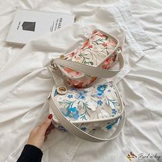 Bird in Bag - Bag female new small square bag fashion shoulder bag simple casual crossbody armpit bag Armpit Bag, Street Trends, Bird In Bag, Square Bag, Bag Fashion, Street Style, Shoulder Bag, Square