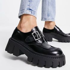 *New* Never Worn Shiny Black Chunky Loafers! Original Asos Listing For Reference: Https://Www.Asos.Com/Us/Steve-Madden/Steve-Madden-Henna-Chunky-Loafers-With-Buckle-In-Black/Prd/202866142?Ctaref=Return+Details+Page Black Leather Platform Loafers For Streetwear, Trendy Platform Loafers With Lug Sole For Streetwear, Trendy Streetwear Platform Loafers With Lug Sole, Trendy Leather Platform Loafers For Streetwear, Pointed Toe Platform Loafers For Fall Workwear, Fall Workwear Platform Loafers With Pointed Toe, Black Platform Loafers With Metal Feet, Black Closed Toe Platform Loafers With Metal Feet, Black Low-top Platform Loafers With Lug Sole